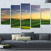 Made in Canada - Design Art 'Green Rural Rolling Hills Tuscany' 5 Piece Photographic Print on Wrapped Canvas Set