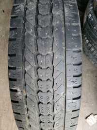 6 pneus d'hiver LT245/75/17 121/118R Firestone Winterforce LT 57.5% d'usure, mesure 7-6-8-7-8-8/32