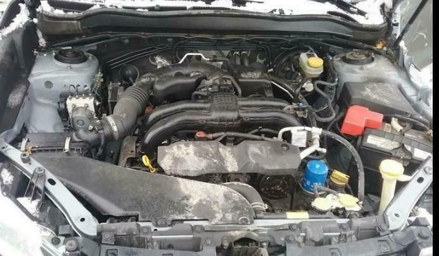 2014 2015 Subaru Forester Engine  Auto transmission  2.5 LOW mileage in Engine & Engine Parts in Alberta