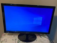 Used Slim Samsung 24 Wide Screen LCD Monitor with HDMI (1080) for Sale, Can deliver