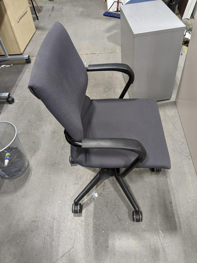Steelcase Protege Chair in Good Condition-Call us now! in Chairs & Recliners in Toronto (GTA) - Image 3