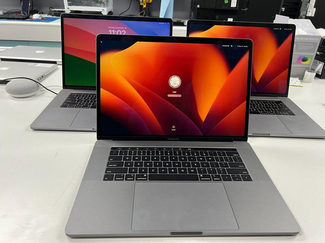 2018 model Macbook PRO A1990 i7 in Laptops in Toronto (GTA)