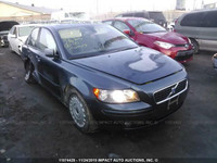 VOLVO S 40 &amp; V 50 (2004/2009 FOR PARTS PARTS PARTS ONLY)