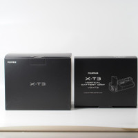 FUJIFILM X-T3 Digital Camera Black Body w X-T3 vertical battery grip (ID - C-770) grip