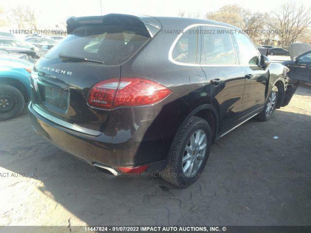 PORSCHE CAYENNE (2011/2018  FOR PARTS PARTS ONLY in Auto Body Parts - Image 4