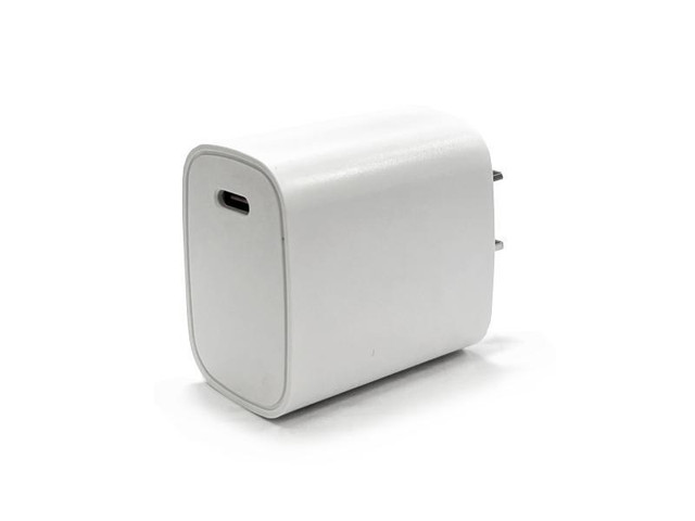 Accessories - Cell & Tablet Charger in General Electronics - Image 4