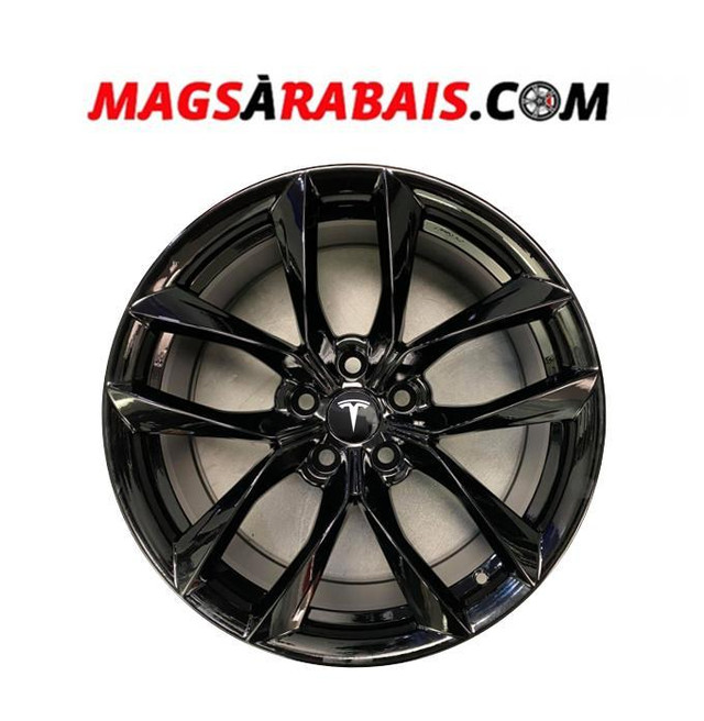 Mags Tesla model 3 5x114.3 ENSEMBLE AVEC 235/45/18 **MAGS A RABAIS* in Tires & Rims in Québec