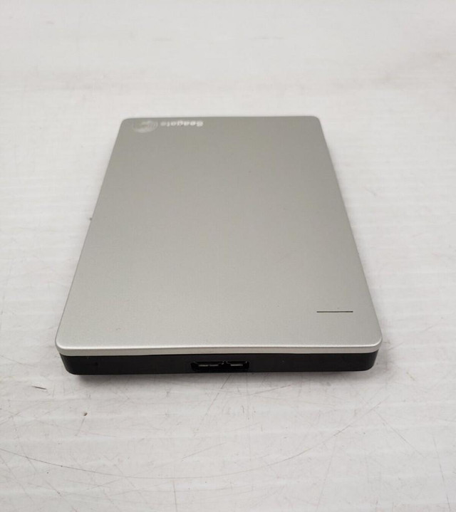 (44336-1) Seagate SRD00F1 Hard Drive in Laptop Accessories in Alberta - Image 4