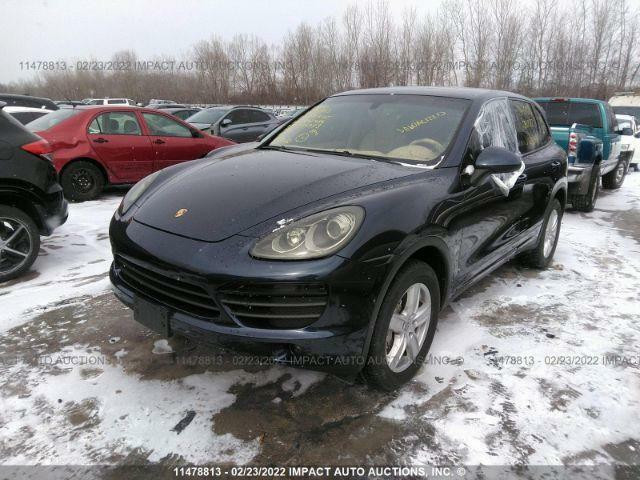 PORSCHE CAYENNE (2011/2018  FOR PARTS PARTS ONLY in Auto Body Parts - Image 2