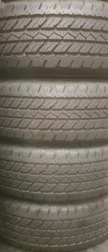 (Z446) 4 Pneus Ete - 4 Summer Tires 245-75-17 Bridgestone 9/32 - COMME NEUF / LIKE NEW in Tires & Rims in Greater Montréal
