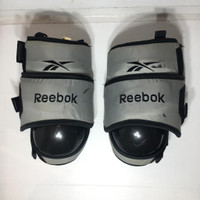 Reebok Hockey Goalie Knee Protectors - Size SR - Pre-owned - 9RQA1A