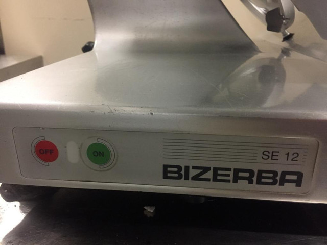 Bizerba SE 12 Heavy Duty Manual Meat Cheese Deli Slicer in Industrial Kitchen Supplies in Toronto (GTA) - Image 3