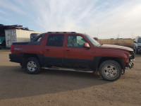 Parting out WRECKING: 2003 Chevrolet Avalanche Parts