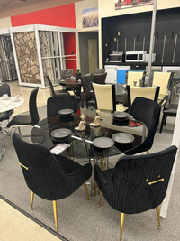 Round Glass Dining Table Set! Low Price!!