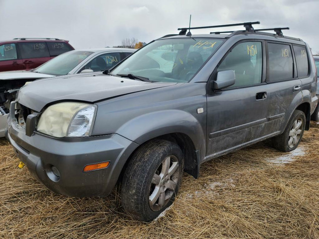 Parting out WRECKING: 2006 Nissan Xtrail SUV Parts in Other Parts & Accessories - Image 2