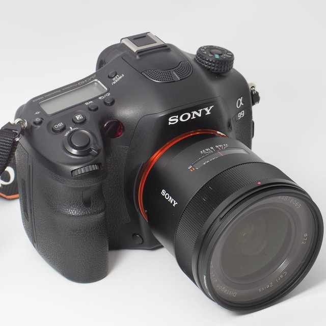 *Recently Serviced* Sony A99 Full Frame Body w 24 mm Zeiss f:2 lens (ID: C- 696) in Cameras & Camcorders
