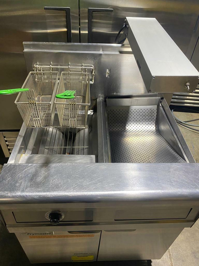 Gas frymaster fryer with self filteration and dumping station with heater offer only $6995 ! Up to 65% savings! Can ship in Industrial Kitchen Supplies - Image 2