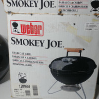 Weber Smokey Joe Portable Charcoal Grill - Pre-owned - 8LFG27