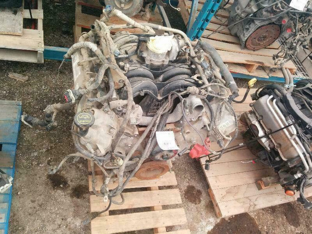 Ford F-150 F 150 Triton Ford Engine Huge Stock 5.4 V8 #5 Vin in Engine & Engine Parts in Calgary - Image 2