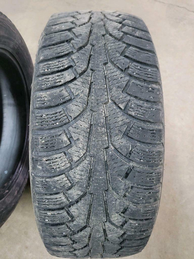 4 pneus d'hiver P235/55R17 103T Nokian Nordman 5 33.5% d'usure, mesure 8-8-8-8/32 in Tires & Rims in Québec City - Image 2