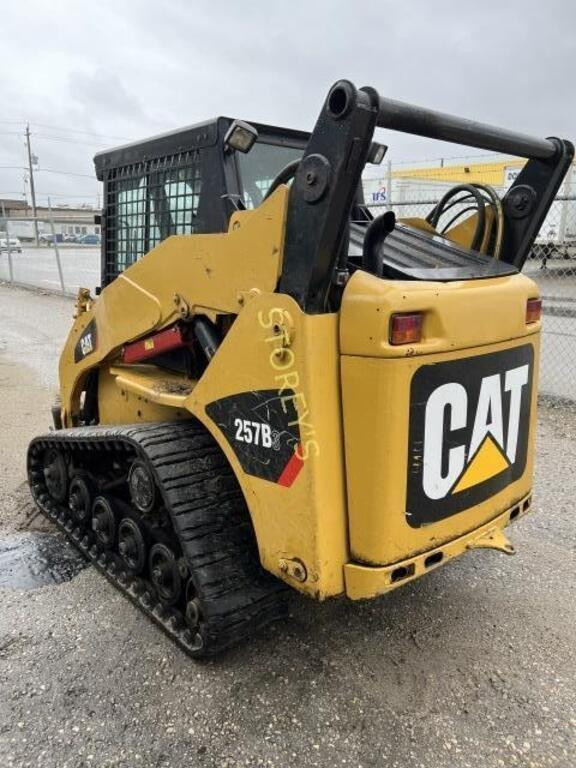 2011 CAT 257B Compact Loader in Heavy Equipment Parts & Accessories in Ontario - Image 3