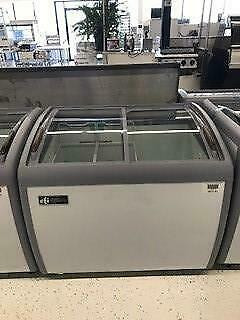 You don&#39;t want to miss this! Coolers, Chest Freezers, Glass Door Coolers, Griddle, Char Broilers in Industrial Kitchen Supplies in Ontario - Image 3