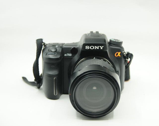Sony A700 Camera with 18-200mm DT 3.5-6.3 lens ID C-545 T.B in Cameras & Camcorders
