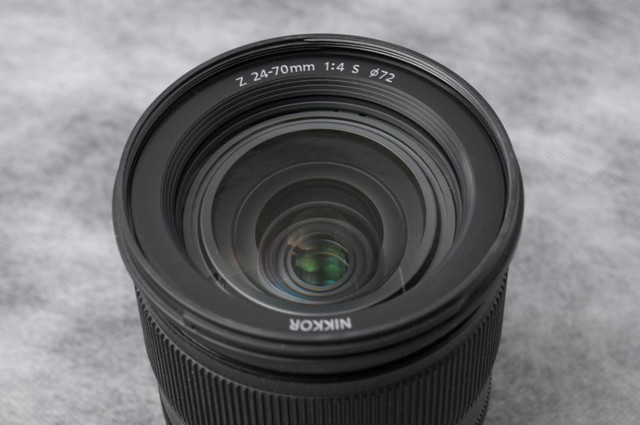 Nikon NIKKOR Z 24-70mm f/4 S + HOYA UV Filter &amp; Lens Hood (ID: 1660) in Cameras & Camcorders - Image 3