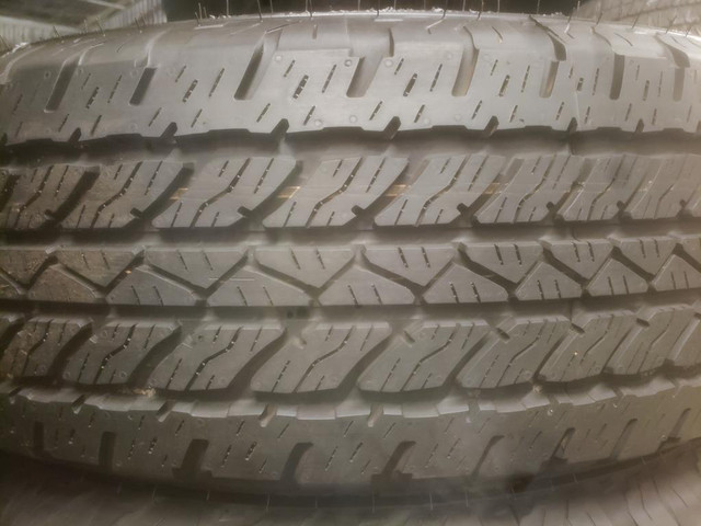 (Z446) 4 Pneus Ete - 4 Summer Tires 245-75-17 Bridgestone 9/32 - COMME NEUF / LIKE NEW in Tires & Rims in Greater Montréal - Image 2