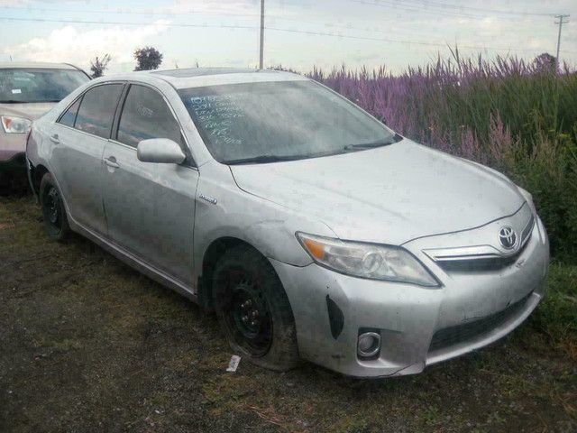 2011 2012 TOYOTA CAMRY HYBRID POUR LA PIECE# FOR PARTS# PARTING OUT in Auto Body Parts in Québec - Image 3