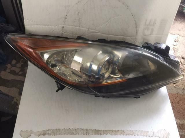 Mazda 6 2010-2013 Phare avant droit OEM  head light RH. in Other Parts & Accessories in Québec