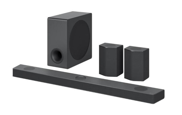 LG S95QR 810-Watt 9.1.5 Channel Sound Bar with Wireless Subwoofer in Speakers - Image 2