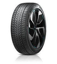 BRAND NEW SET OF FOUR WINTER 235 / 45 R18 Hankook Winter iON i*cept IW01