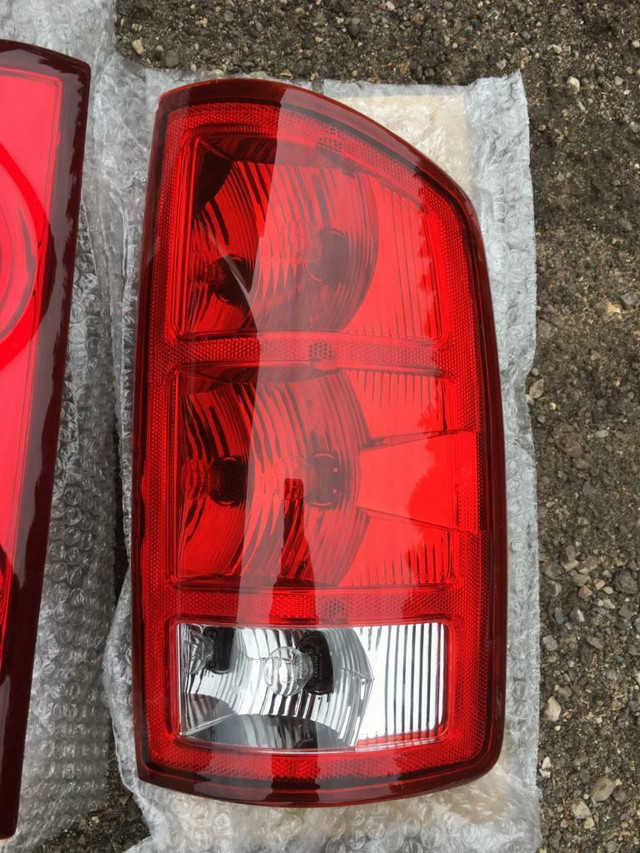 2003 - 2018 Dodge Ram TAIL LIGHTS REAR TAILIGHTS in Auto Body Parts in Guelph - Image 2