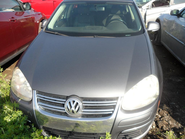 2006 JETTA TDI 2.0L AUTOMATIC# POUR PIECES# FOR PARTS# PART OUT in Auto Body Parts in Québec