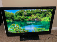 Used 40 Toshiba  40RV525RZ TV with HDMI(1080) for sale, Can Deliver