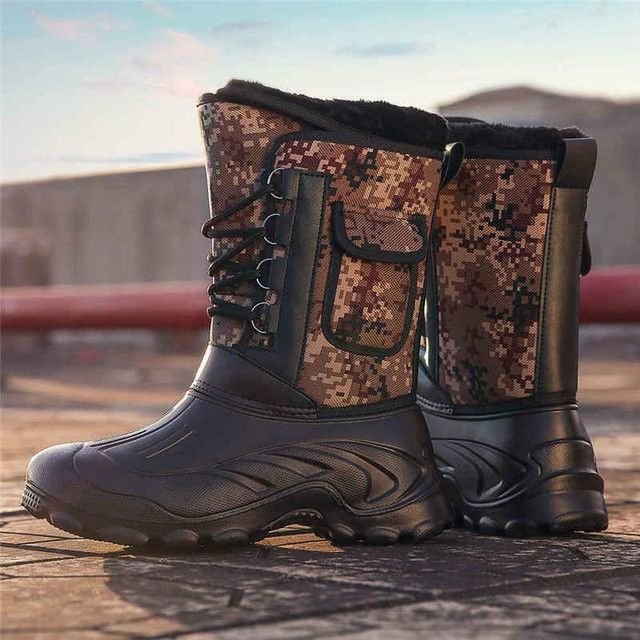 NEW DIGITAL CAMO WATERPROOF ANTI SLIP WINTER BOOTS 811451 in Men's Shoes in Alberta