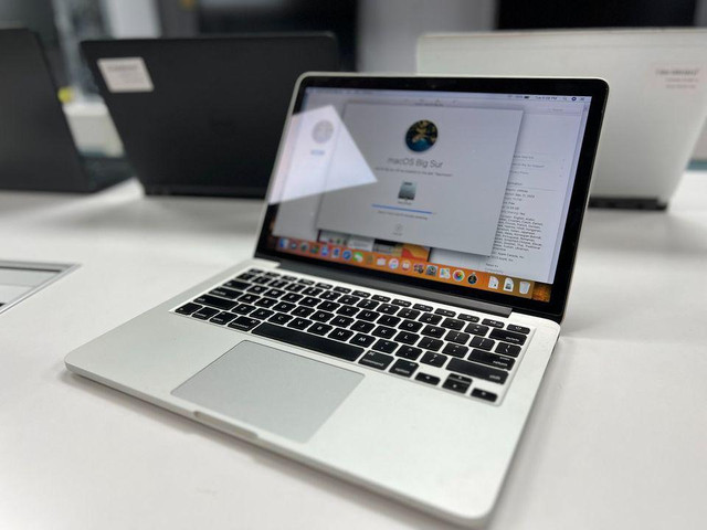 Macbook PRO , 13 A1502 i5 in Laptops in Toronto (GTA) - Image 2