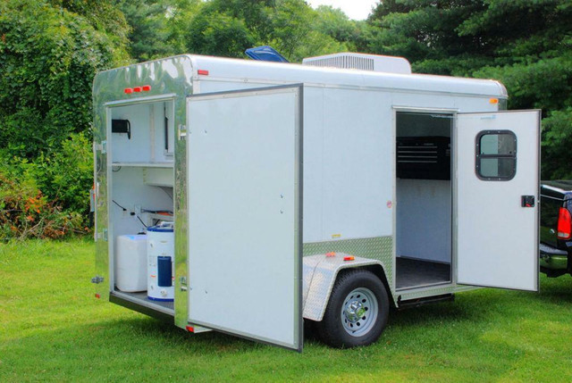 Custom built mobile dog/pet grooming trucks & trailers! Own your own Mobile grooming Business now! in Other Business & Industrial - Image 4