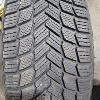 SNOW TIRE TWO 90% NEW MICHELIN 235/65R18 110T