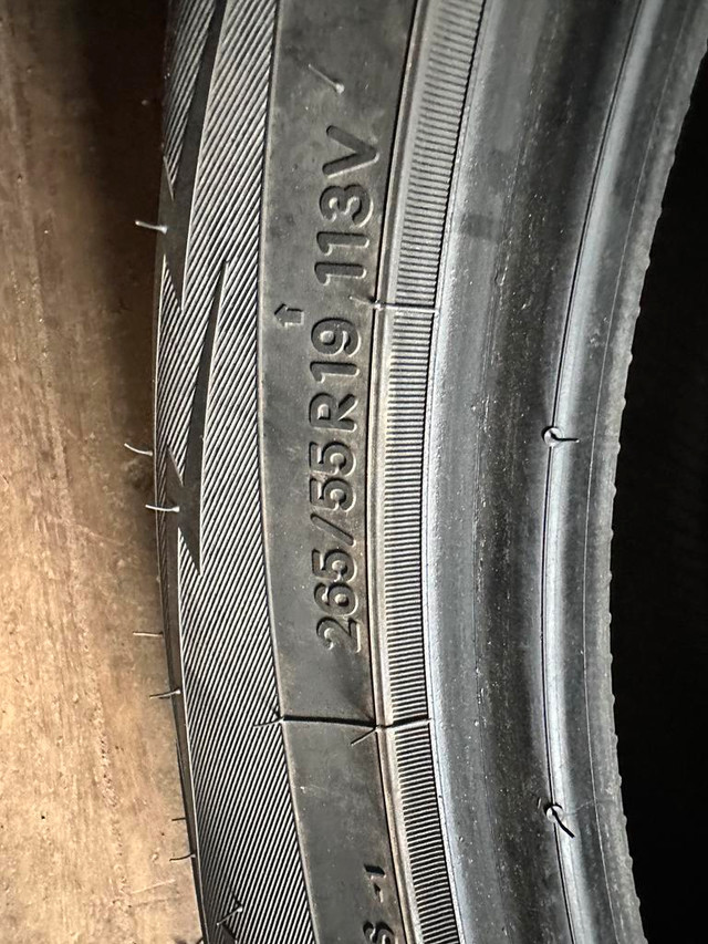 4 pneus d hiver 265/55r19 toyo ( équivalent au 255/60r19) in Tires & Rims in Lévis - Image 4