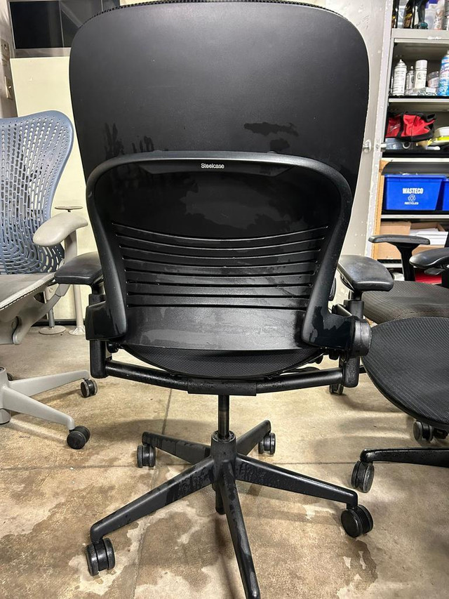 Steelcase Leap V2 Chair in Excellent Condition-Call us now! in Chairs & Recliners in Toronto (GTA) - Image 4