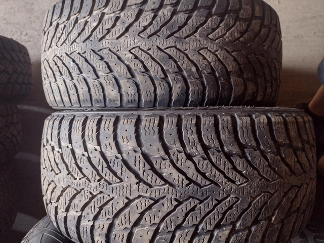 2 pneus d hiver 225/40r18 nokian en très bon état in Tires & Rims in Lévis - Image 3