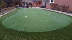 **Instant Pick Up!! ***  GOLF PUTTING GREEN SYNTHETIC GRASS TURF!!  Stock BLOWOUT $4.29 sf Windsor Region Ontario Preview