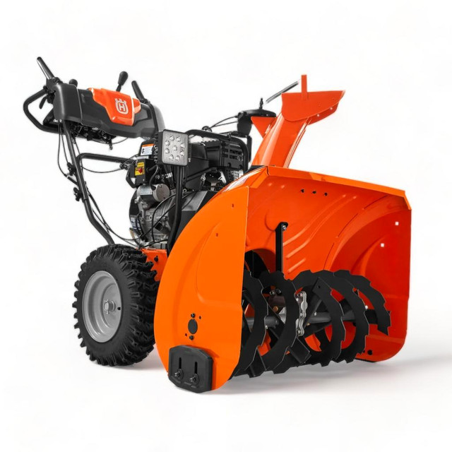 HOC HUSQVARNA ST230 30 INCH RESIDENTIAL SNOW BLOWER + SUBSIDIZED SHIPPING in Power Tools