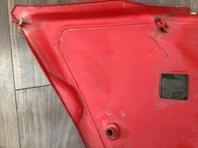 1979 1980 Honda Right Side Cover in Motorcycle Parts & Accessories - Image 4