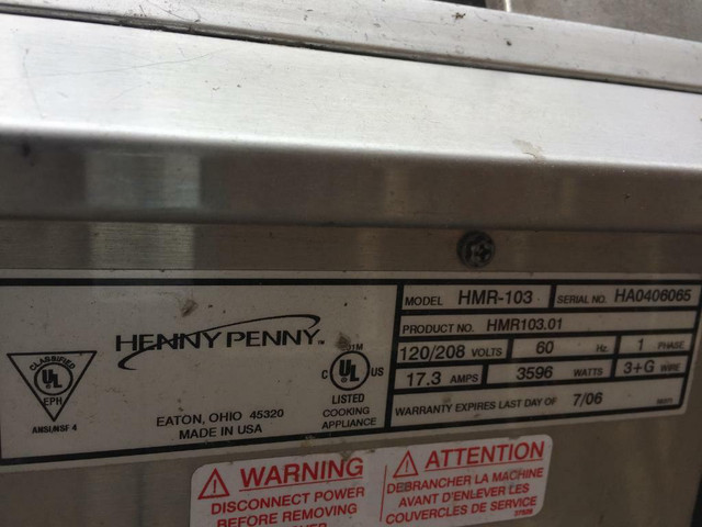 Henny Penny Hot Food Merchandiser Curved Glass Display Case HMR-103 in Industrial Kitchen Supplies in Toronto (GTA) - Image 3