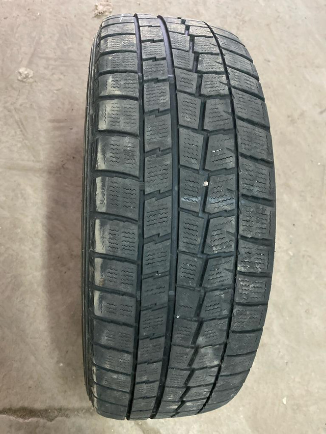 4 pneus dhiver P195/65R15 91T Dunlop Winter Maxx 49.5% dusure, mesure 5-6-5-6/32 in Tires & Rims in Québec City