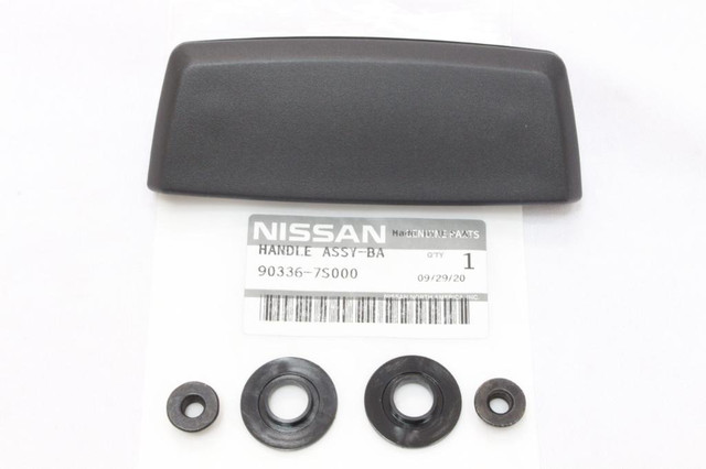 Nissan Armada 2005-2015 Pathfinder 2005-2012 QX56 2004-2010 Rear Tailgate Window Handle in Auto Body Parts