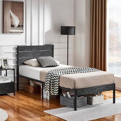 Trent Austin Design Lit plateforme Perna in Beds & Mattresses in Québec